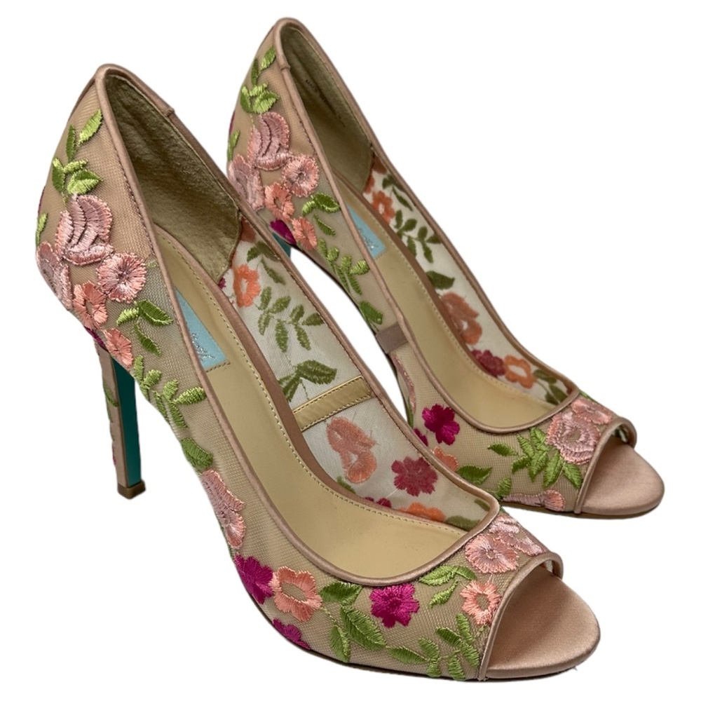 Betsey Johnson Adley Peep Toe Pumps Embroidered Pink Floral Heels SZ 9